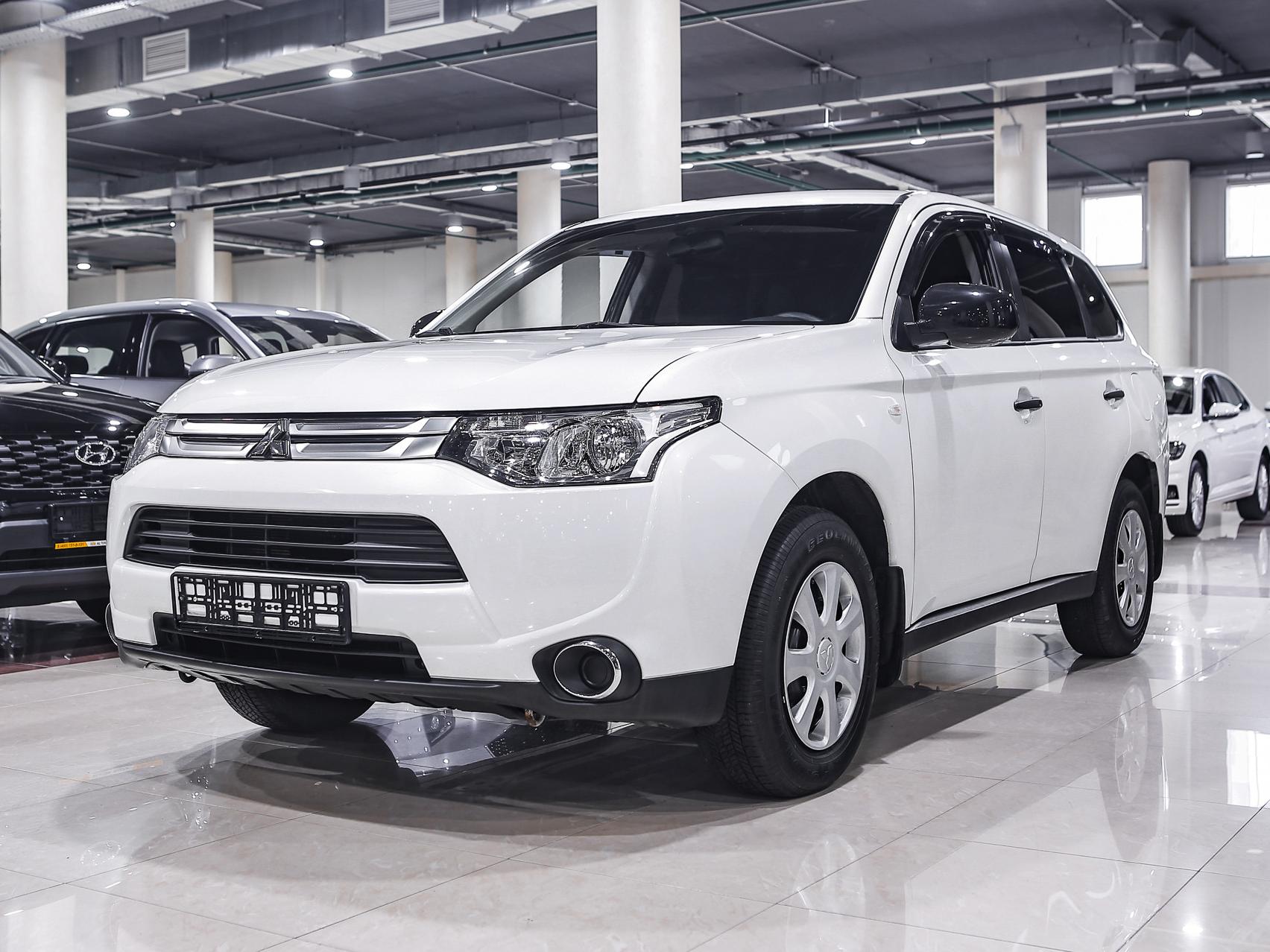 Купить Outlander с пробегом