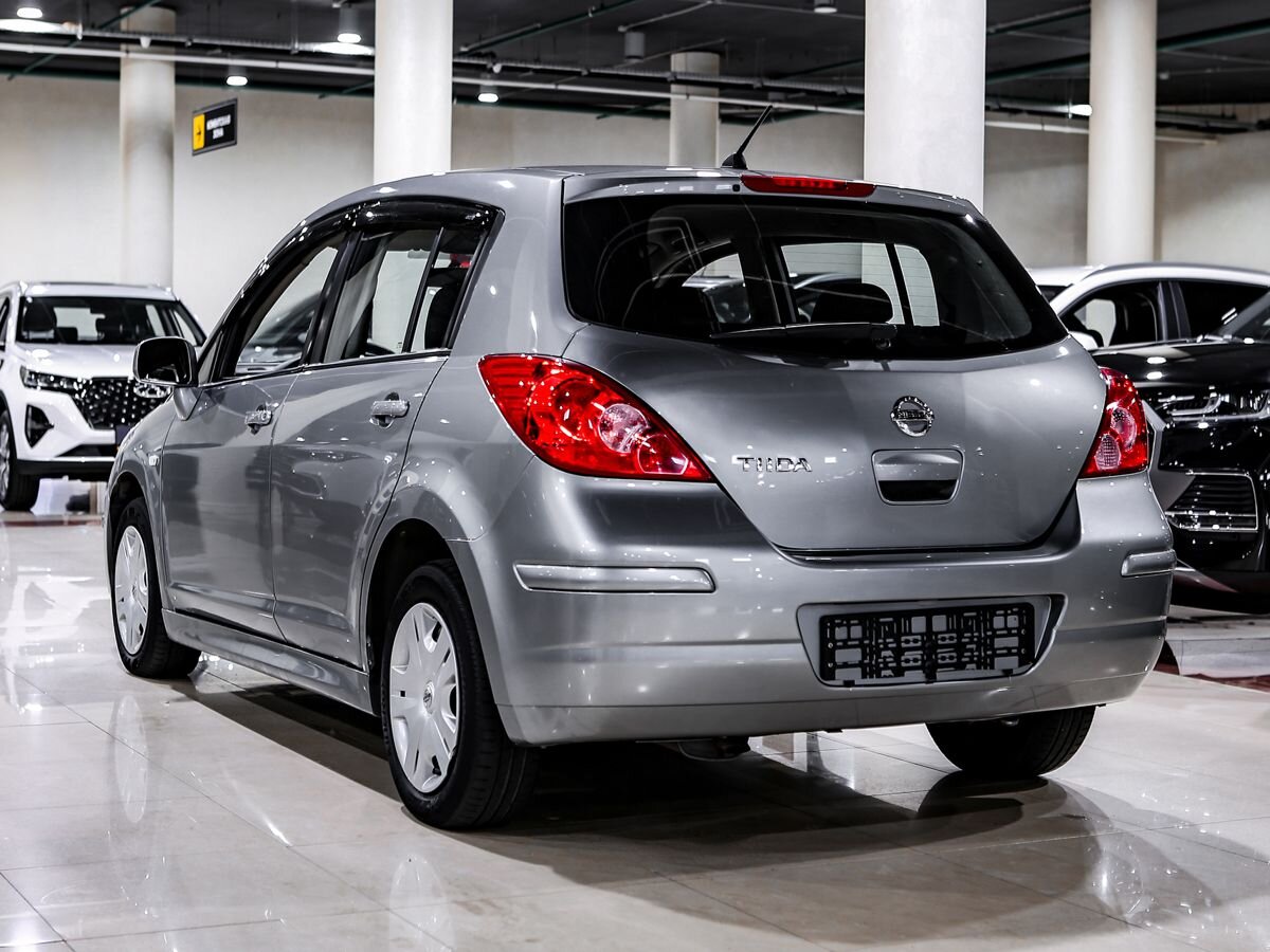 Купить Tiida с пробегом